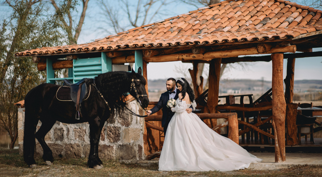 Western Weddings: A Guide to Outfits & Planning