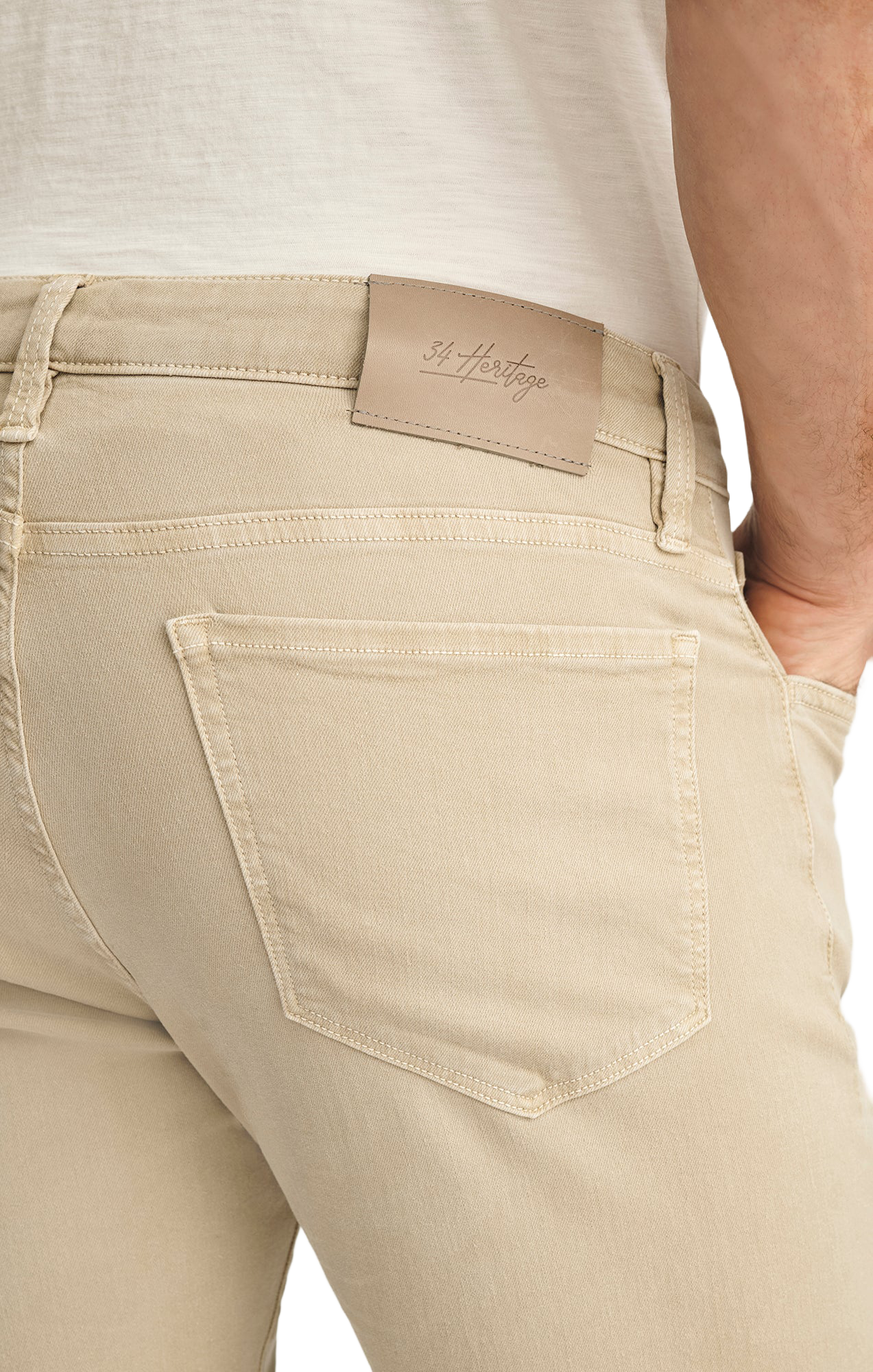 34 Heritage Sand Courage Jeans